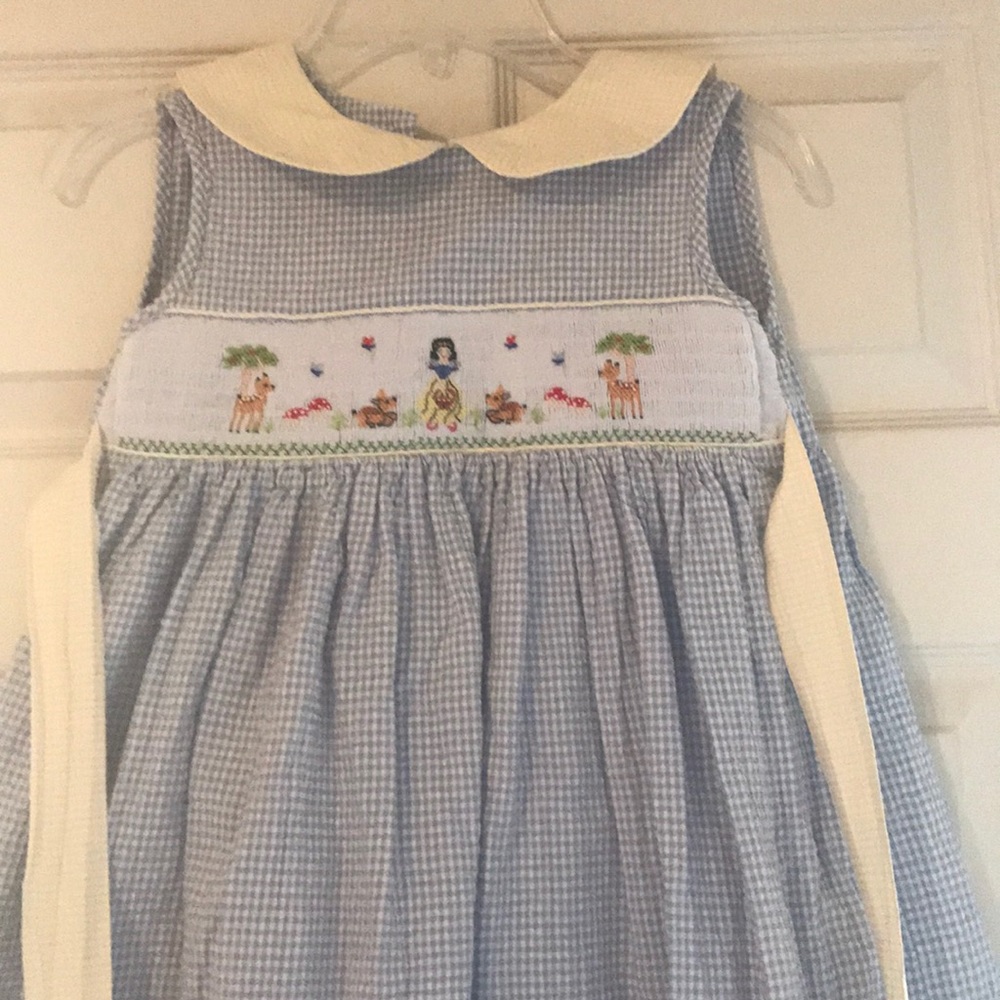 Girls smocked Snow White dress